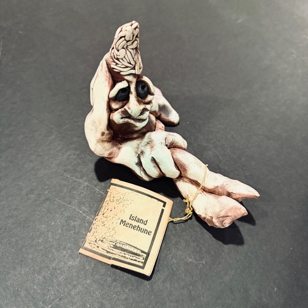 Vintage Steven Smeltzer Island Menehune Pottery Sculpture Maui Hawaii w Booklet